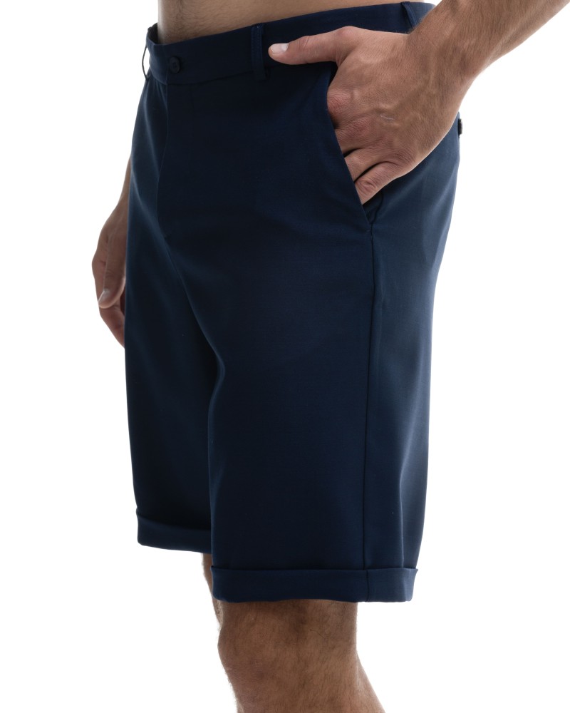 Шорты из костюмной ткани с манжетами